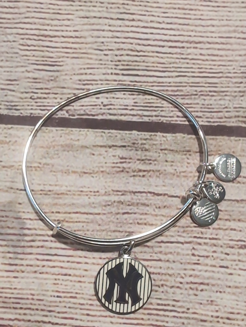 Alex And Ani New York Yankees Pinstripe NY Charm Bracelet